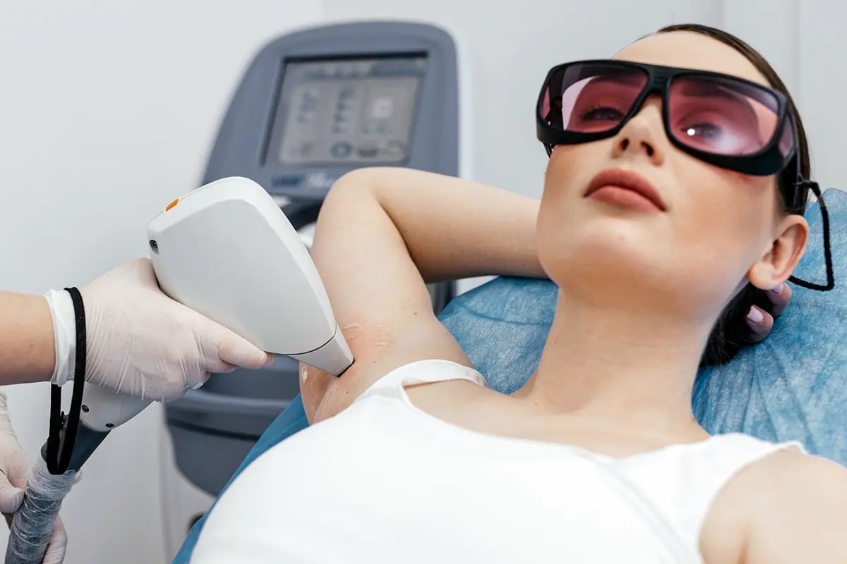 دليلك لإزالة الشعر بالليزر في دبي